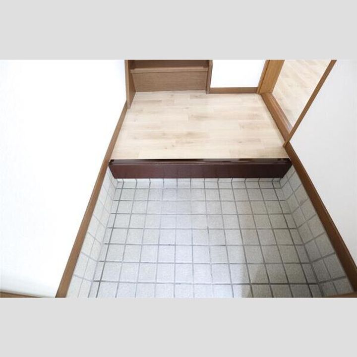 静岡県浜松市中央区参野町(一戸建)の賃貸物件の玄関