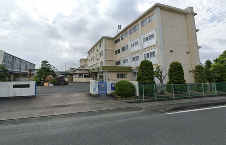 アムールの周辺