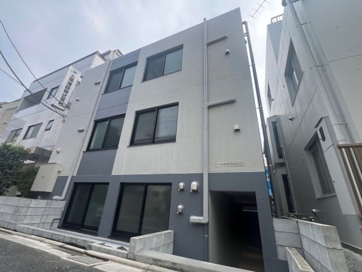 早稲田鶴巻町IMAハウスの外観