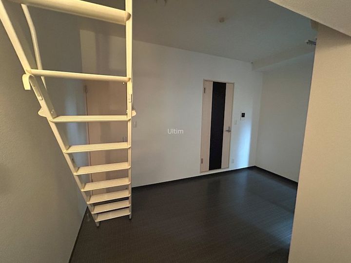 アルティスタ西院の内装