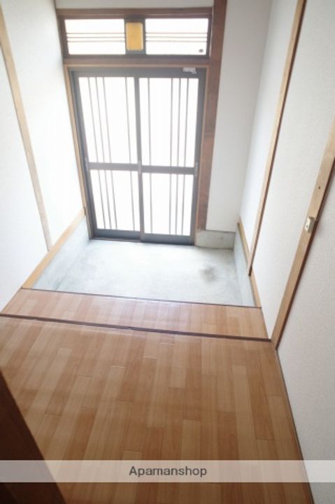 大阪府大東市北条5(一戸建)の賃貸物件の玄関