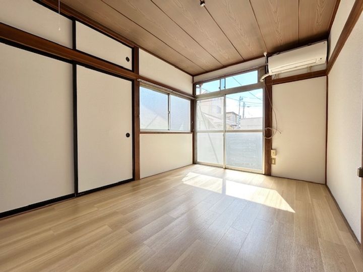 コーポ大槻の居間