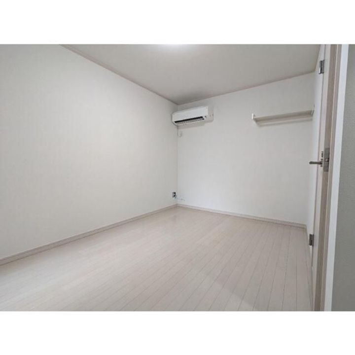 神奈川県横浜市神奈川区入江1(アパート)の賃貸物件の内装