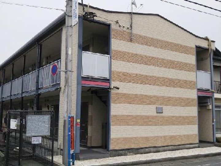 レオパレス川口の外観