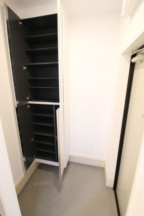 AIRS HANEDAの玄関