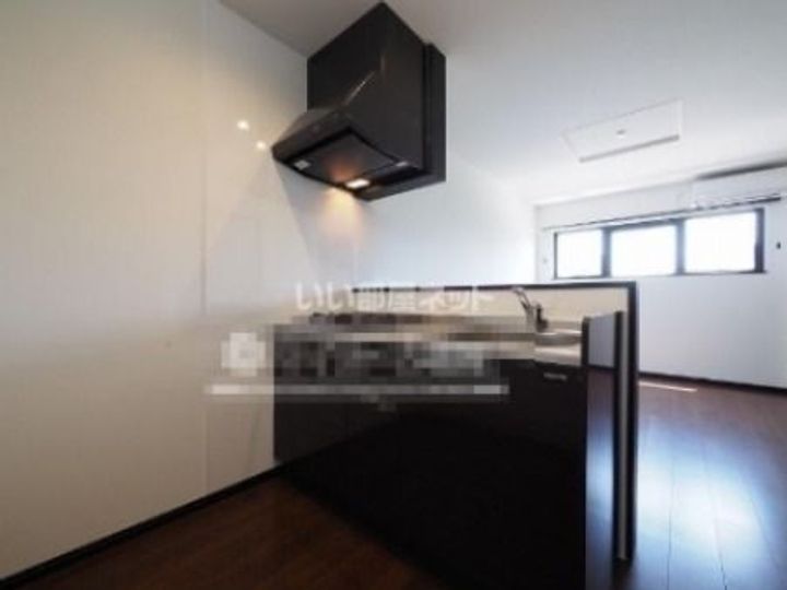 プレミアムアイランド立野のキッチン