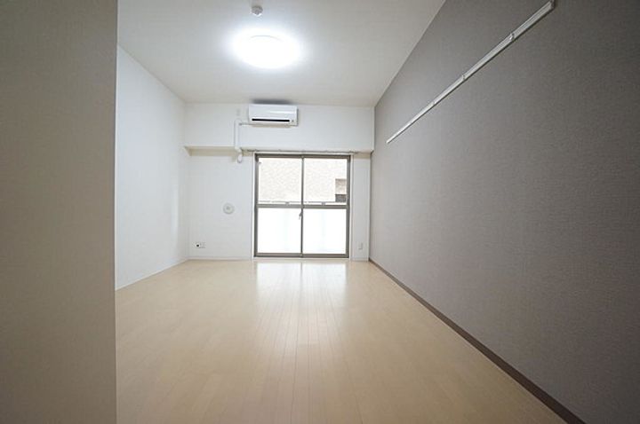 東京都港区芝2(マンション)の賃貸物件の居間