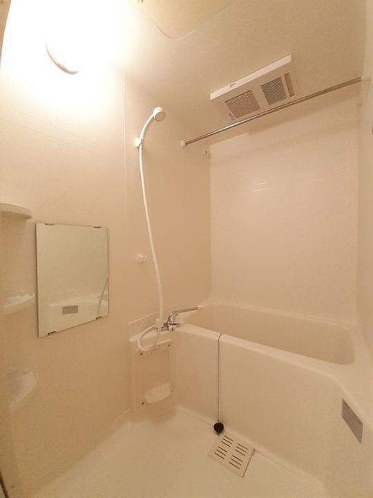 フィオーレ IIIの風呂