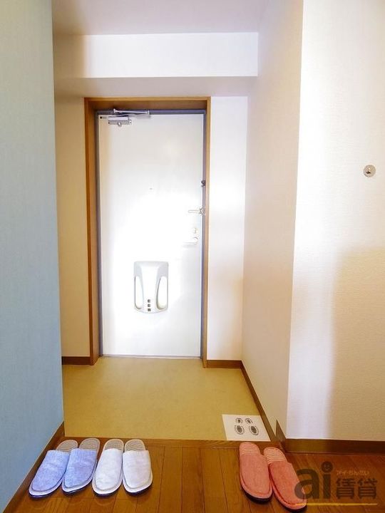 東京都小金井市貫井北町1(マンション)の賃貸物件の玄関