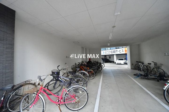 エンクレスト吉塚駅前IIの地図