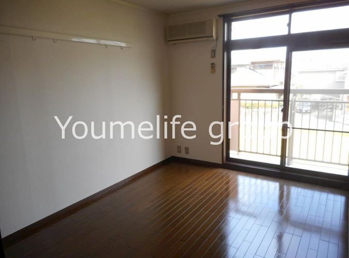 シティハイム アークIの居間