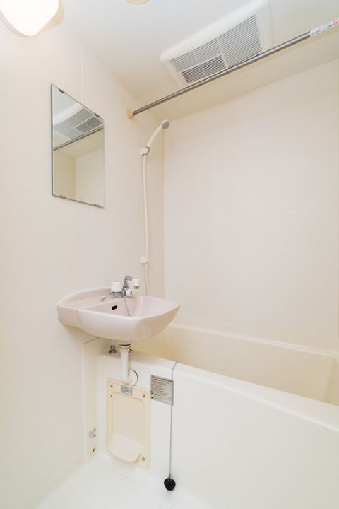 アンプルール ブア アントゥルーアの風呂