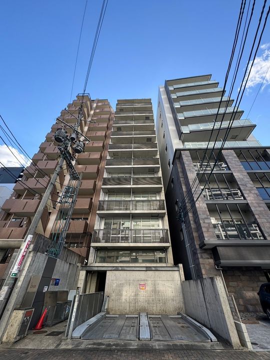 愛知県名古屋市東区泉1(マンション)の賃貸物件の外観