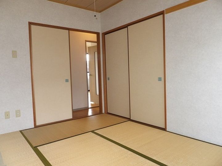 メゾン プルミエールの内装