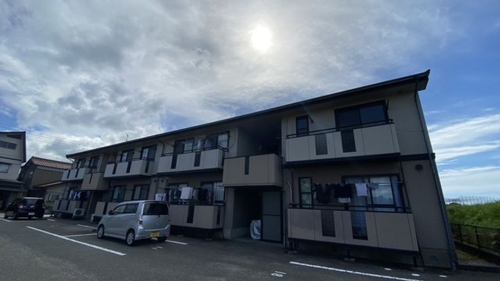 メゾン プルミエールの外観