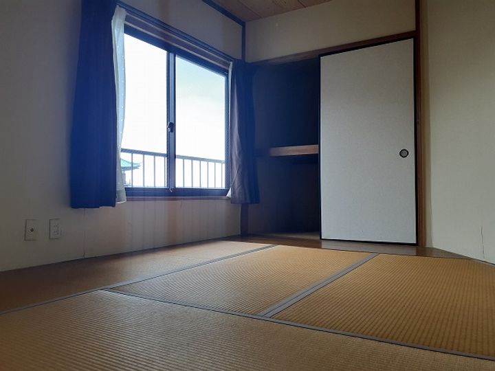 いでゆビルの居間