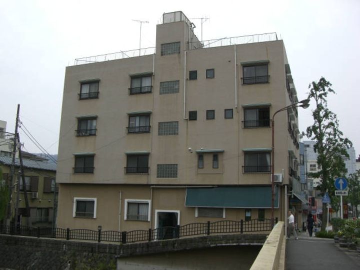 いでゆビルの外観