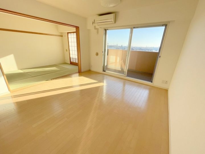 サンクレイドル水戸堀町ウィンフォートの居間