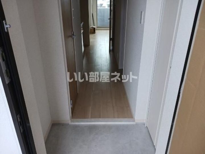 大阪府門真市殿島町(マンション)の賃貸物件の玄関