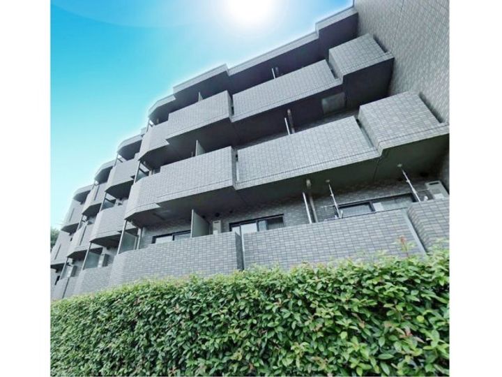 ルーブル千歳烏山の外観