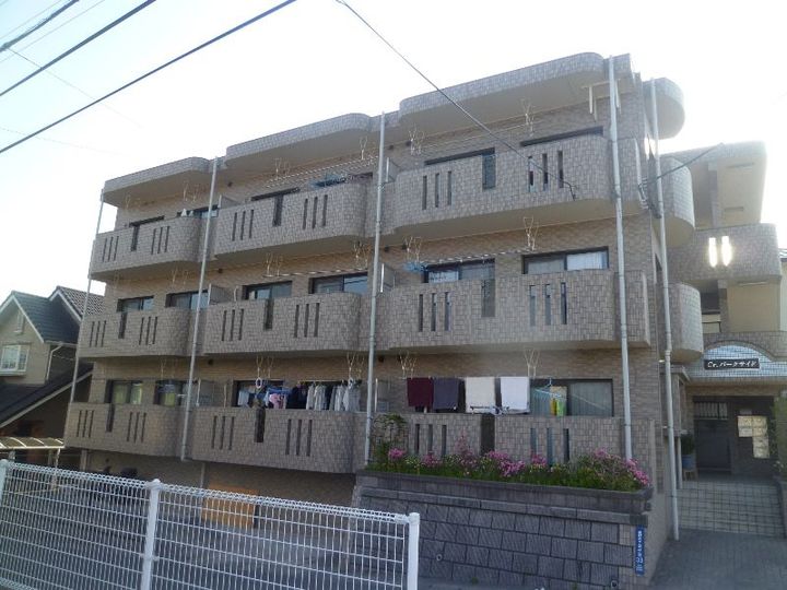 Cr.パークサイドの外観