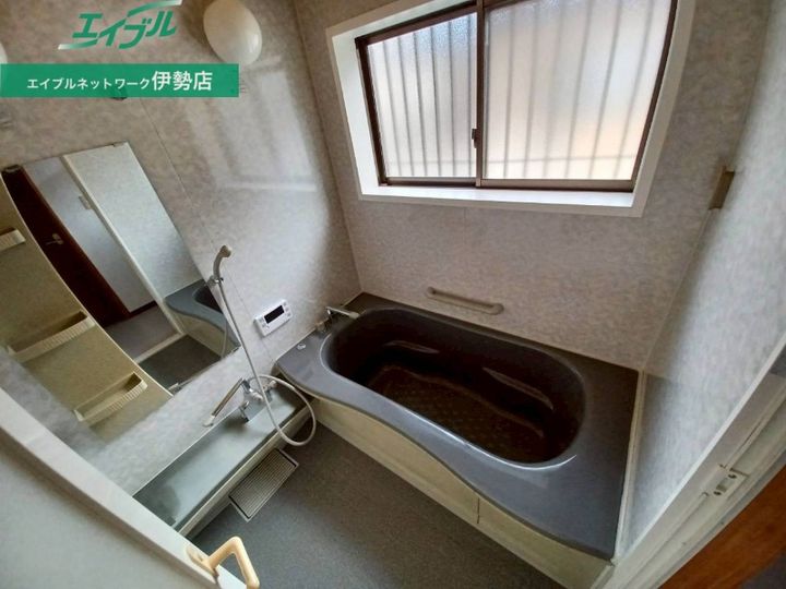 三重県伊勢市神田久志本町(一戸建)の賃貸物件の風呂