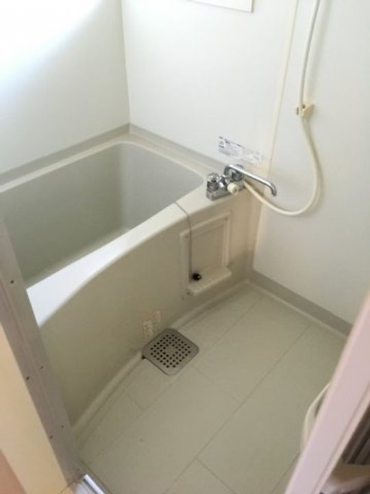 i-HOUSEの風呂
