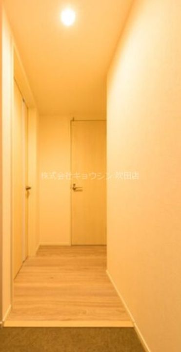 大阪府吹田市内本町3(アパート)の賃貸物件の玄関