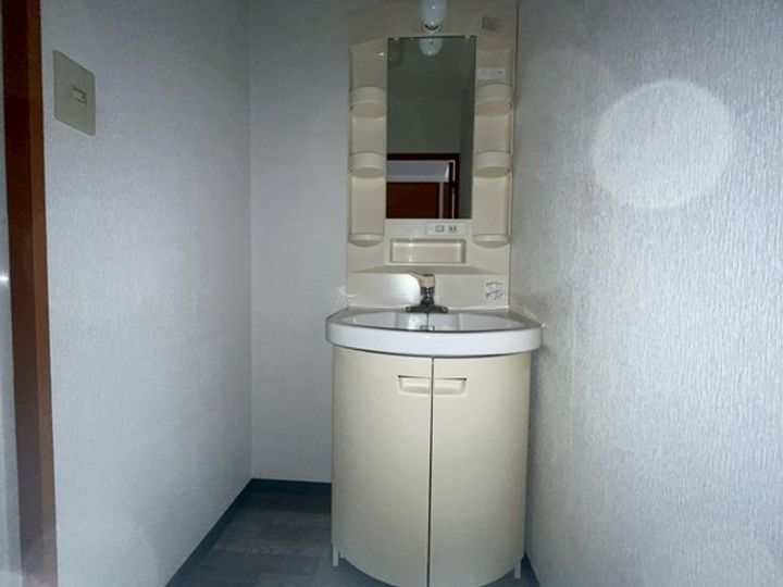 もりおかビルの内装