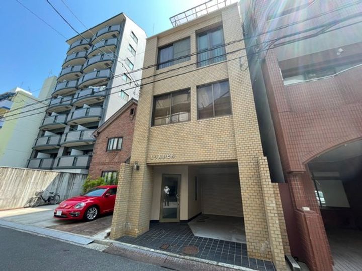 もりおかビルの外観