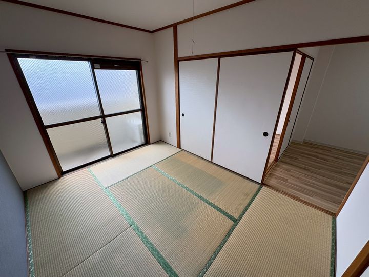 湯里ハイツB棟の地図