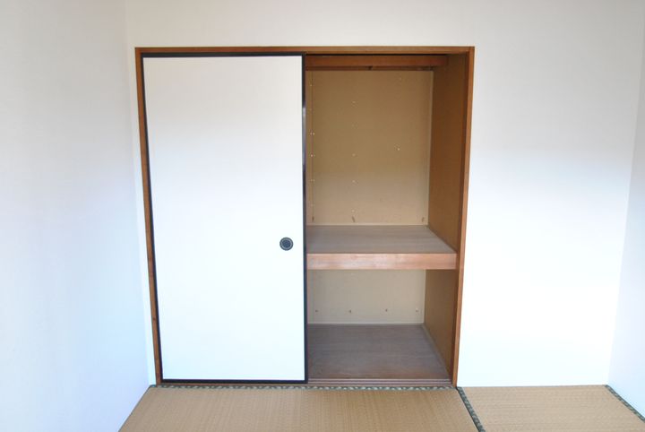 パークサイド日立の内装