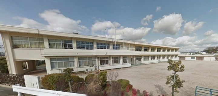 ユーリア アイ3の周辺