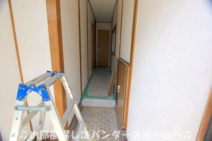 大阪府枚方市堂山3(一戸建)の賃貸物件の玄関