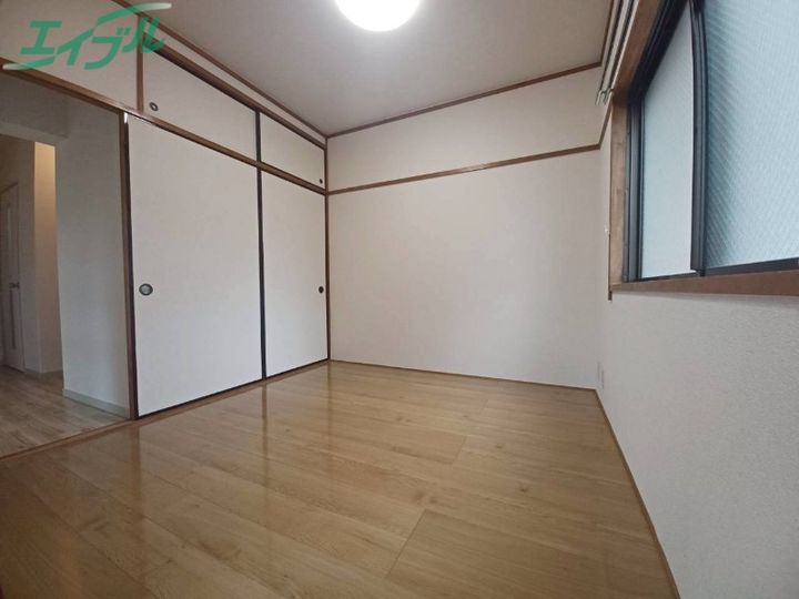 船江第2ロイヤルマンションの内装