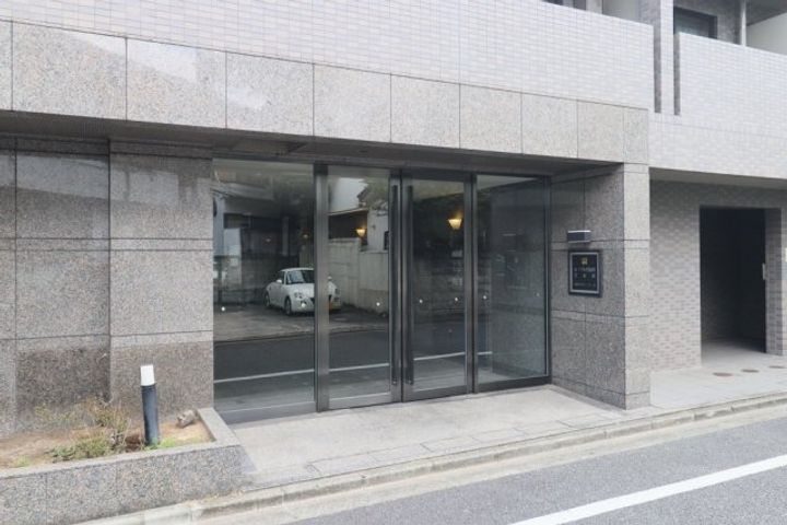 東京都新宿区戸山1(マンション)の賃貸物件の地図