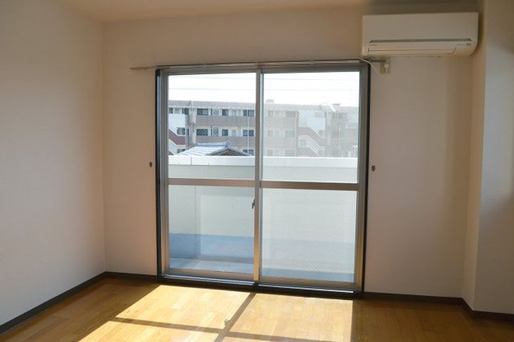 ヴィクトールVIIの居間
