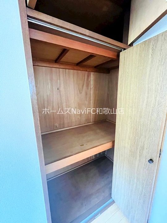 ロイヤルコーポ琴の浦の内装