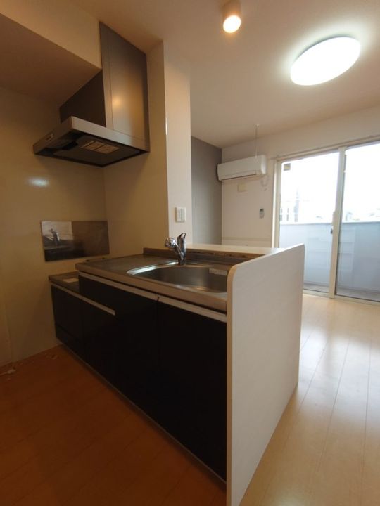 静岡県浜松市中央区三方原町(アパート)の賃貸物件のキッチン