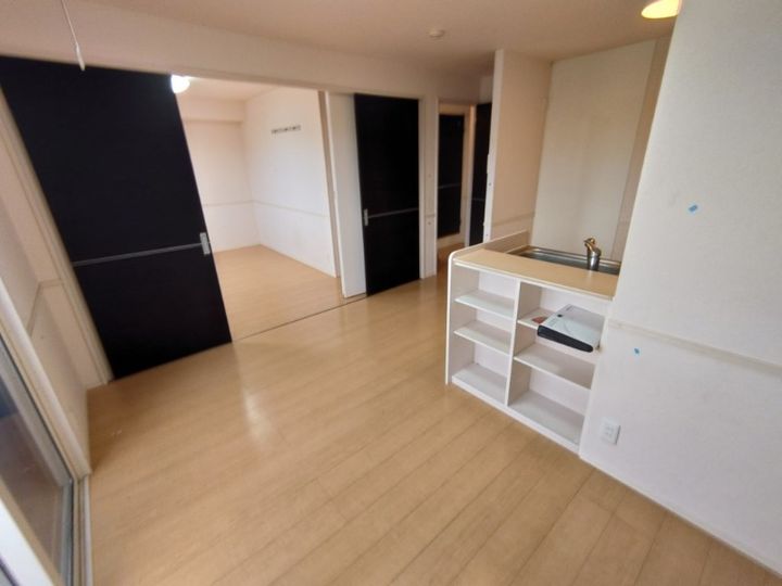 静岡県浜松市中央区三方原町(アパート)の賃貸物件の居間