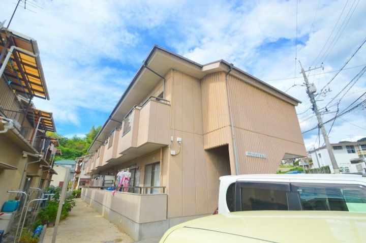 グランドハイツ井出口の外観