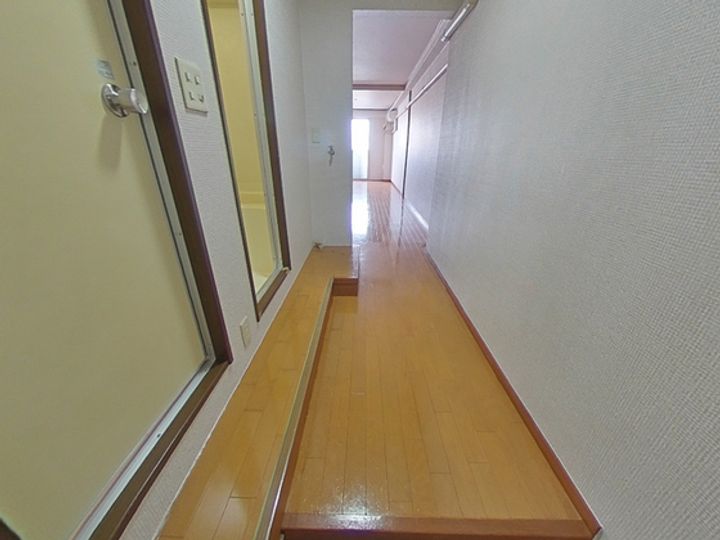 出島ビルの玄関