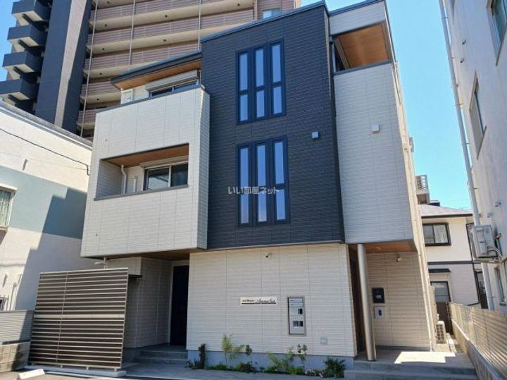 シャーメゾン アムソンの外観
