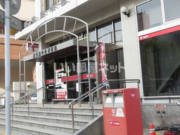 シャーメゾン アムソンの周辺