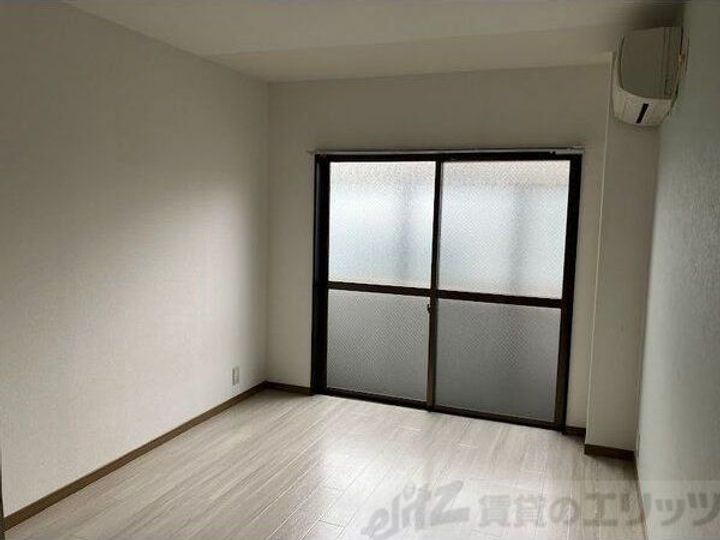 ダチロン高城の居間