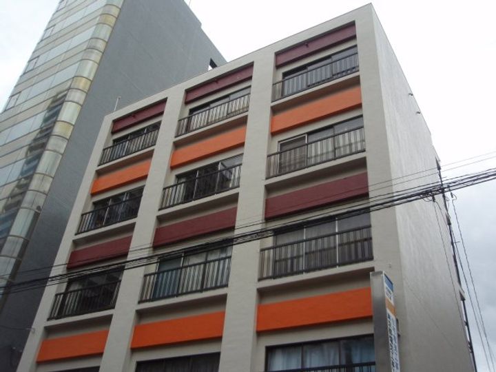 小野澤ビルの外観