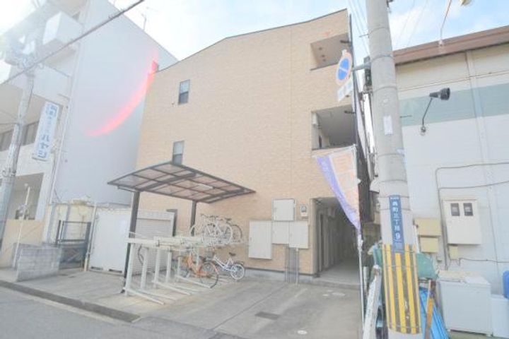 アンプルールフェール寿の外観