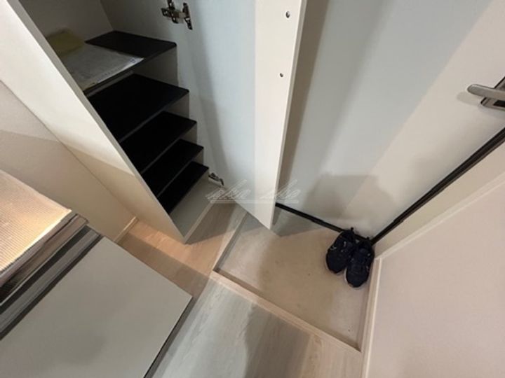 ブルームテラスの玄関