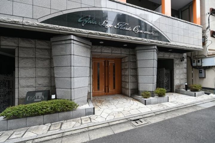 東京都千代田区神田司町2(マンション)の賃貸物件の地図