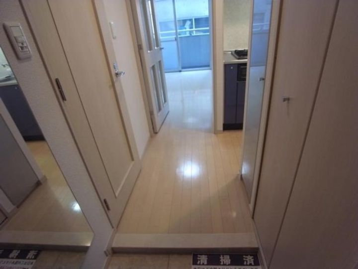 東京都千代田区神田司町2(マンション)の賃貸物件の玄関